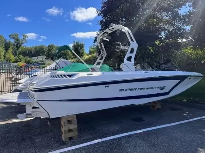 2021 Nautique GS22E