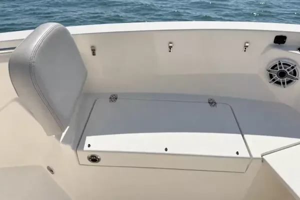 2024 Cobia 240 CC detail image 17