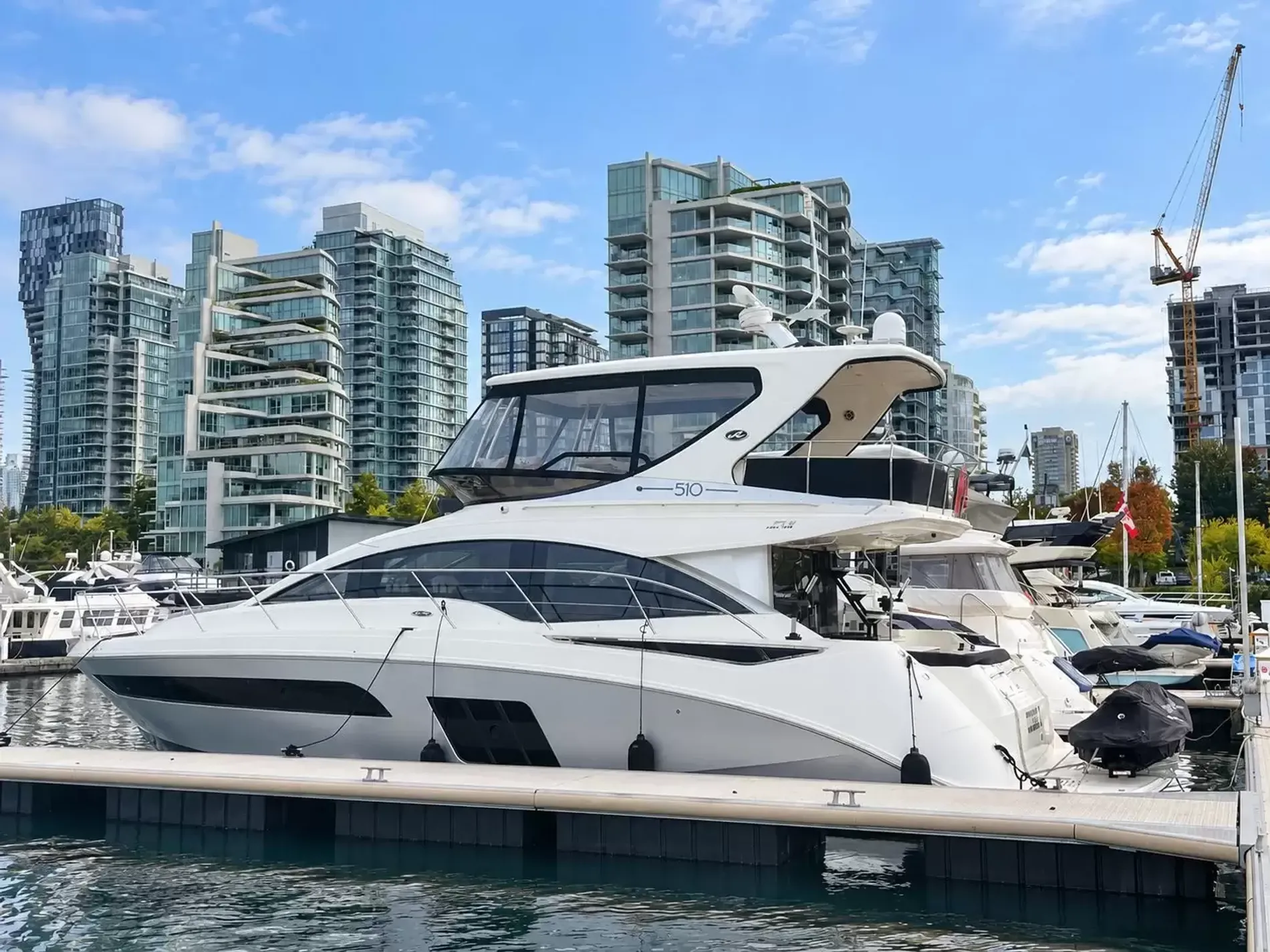 Pre-Owned 2015 Sea ray 510 Fly for Sale | Vancouver, BC | M&P Yacht Centre | 6aa84814947bd62dbb023813