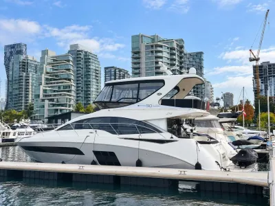 Pre-Owned 2015 Sea ray 510 Fly for Sale | Vancouver, BC | M&P Yacht Centre | 6aa84814947bd62dbb023813