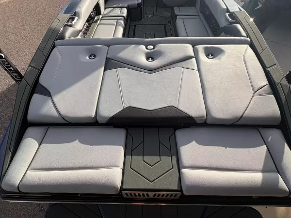 boat-detail-slider-thumb-3