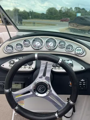 2015 Crownline E4