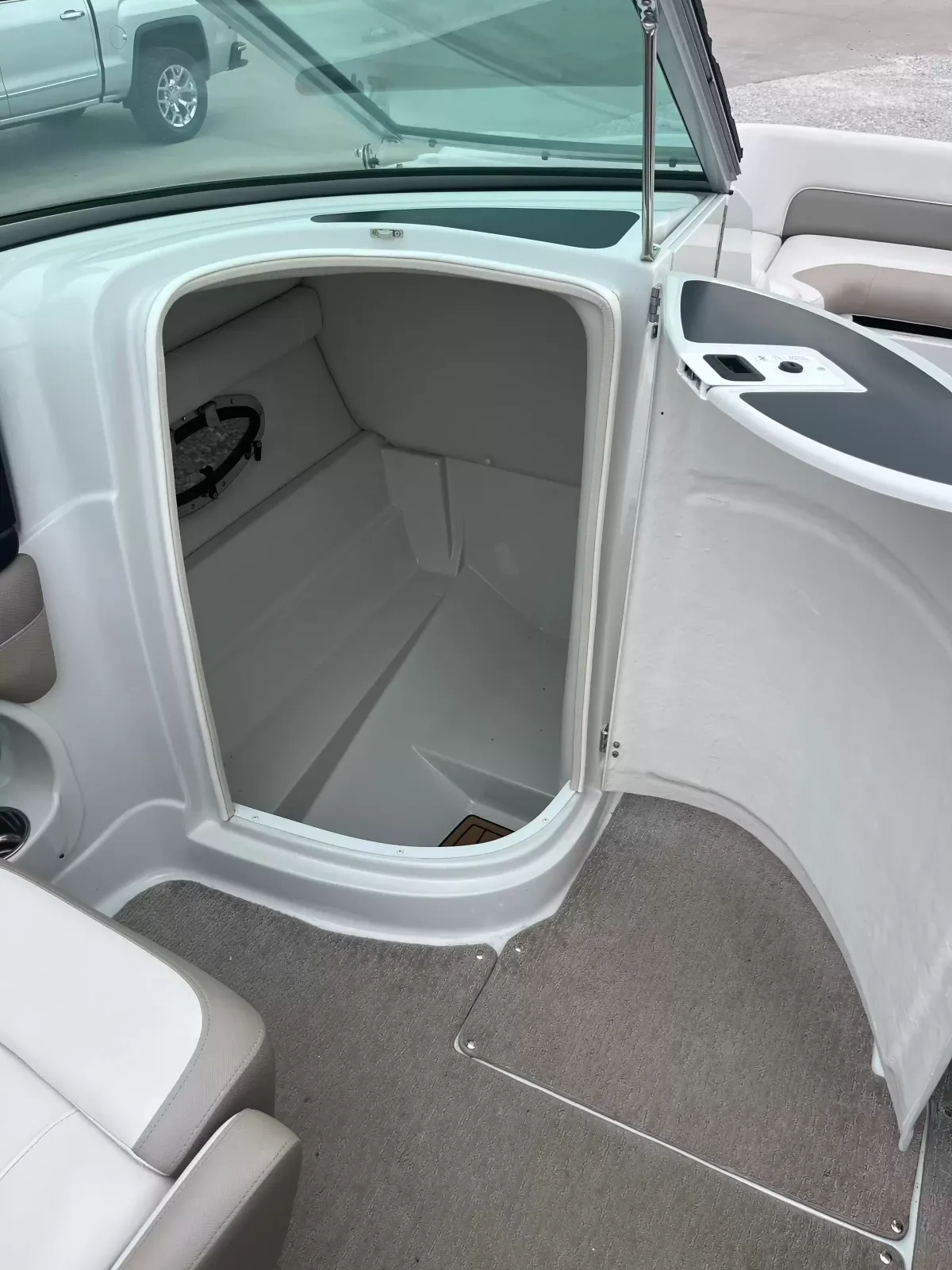 2015 Crownline E4