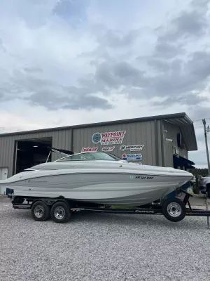 2015 Crownline E4