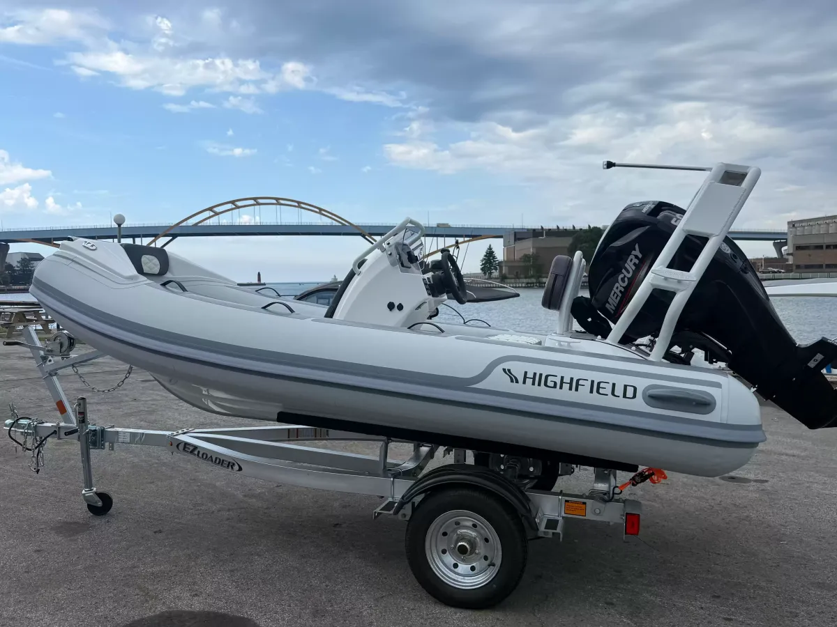 dummy-boat-img