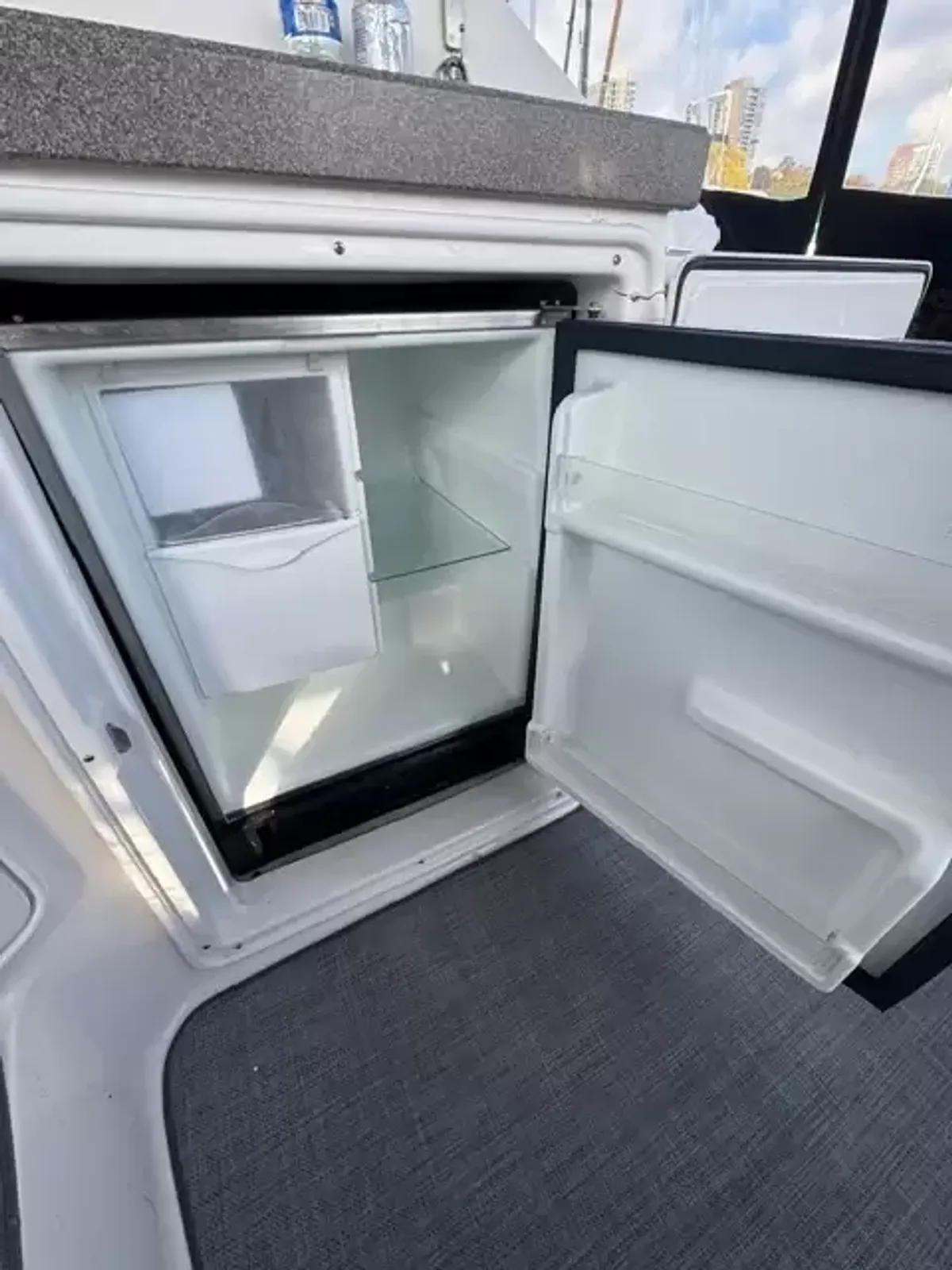 dummy-boat-img