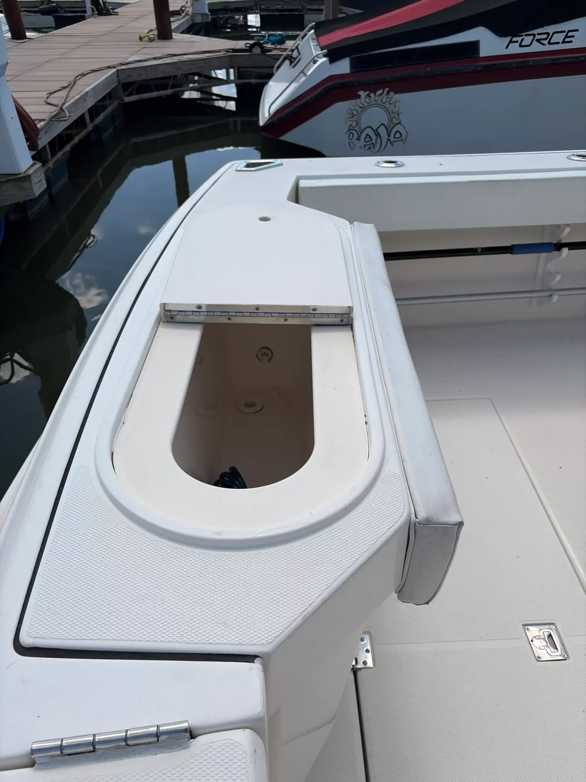 dummy-boat-img