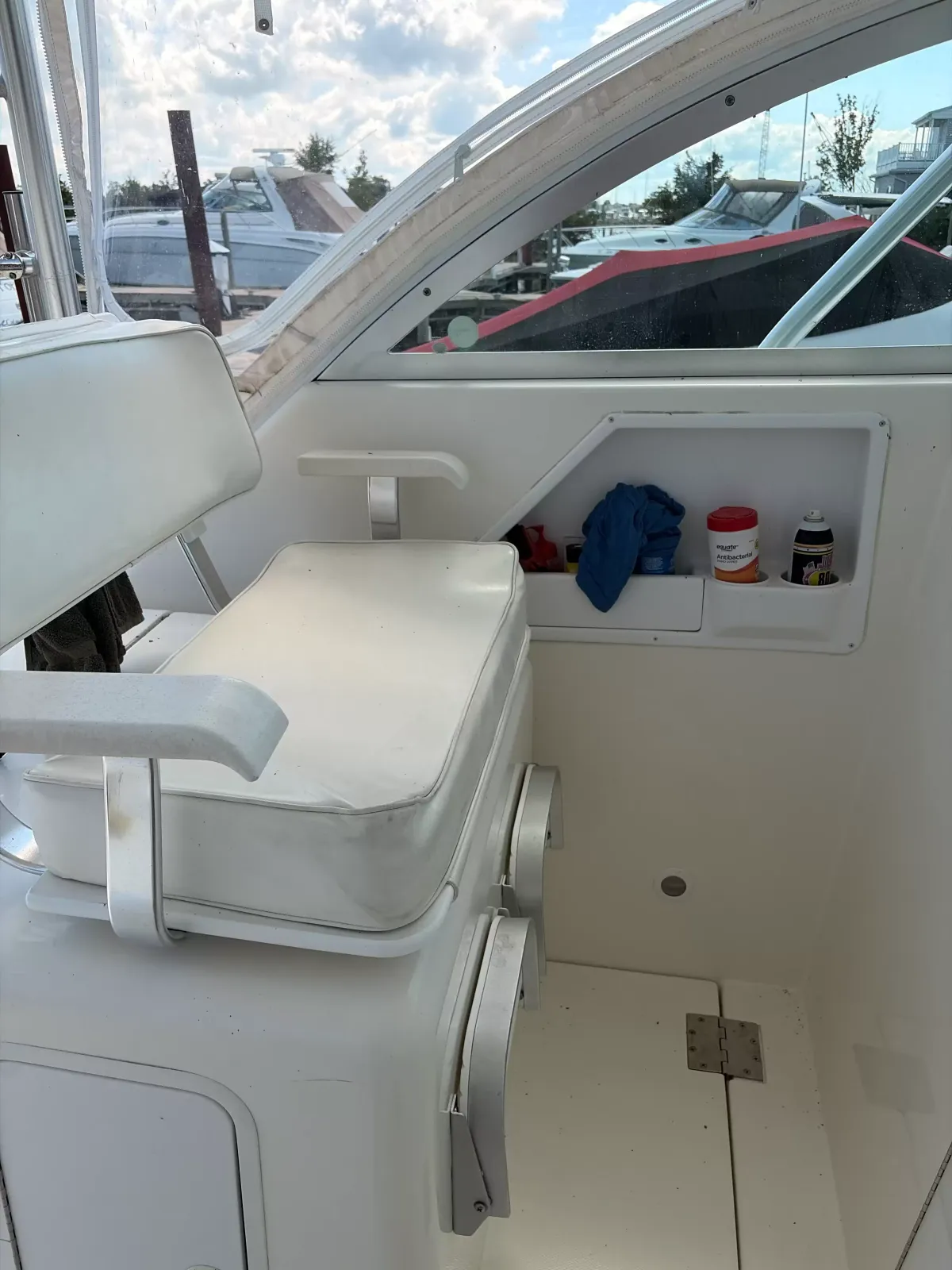 dummy-boat-img