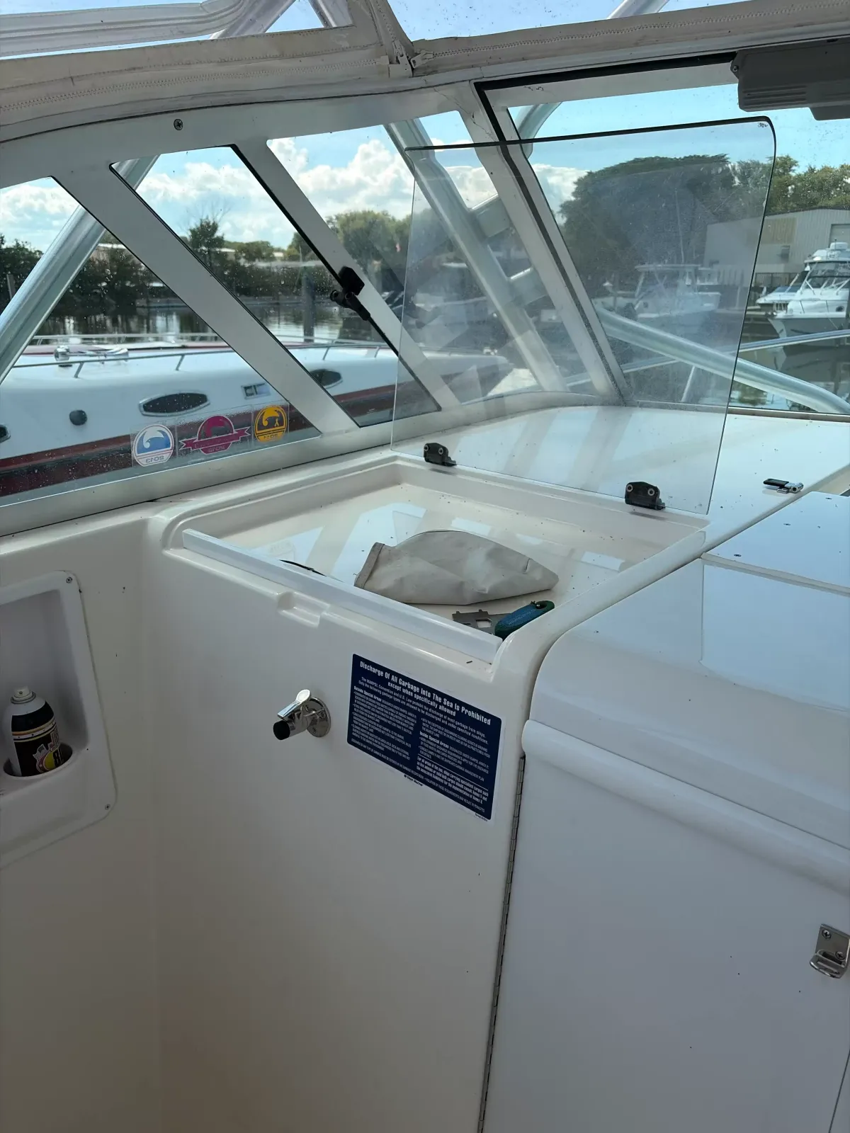 dummy-boat-img