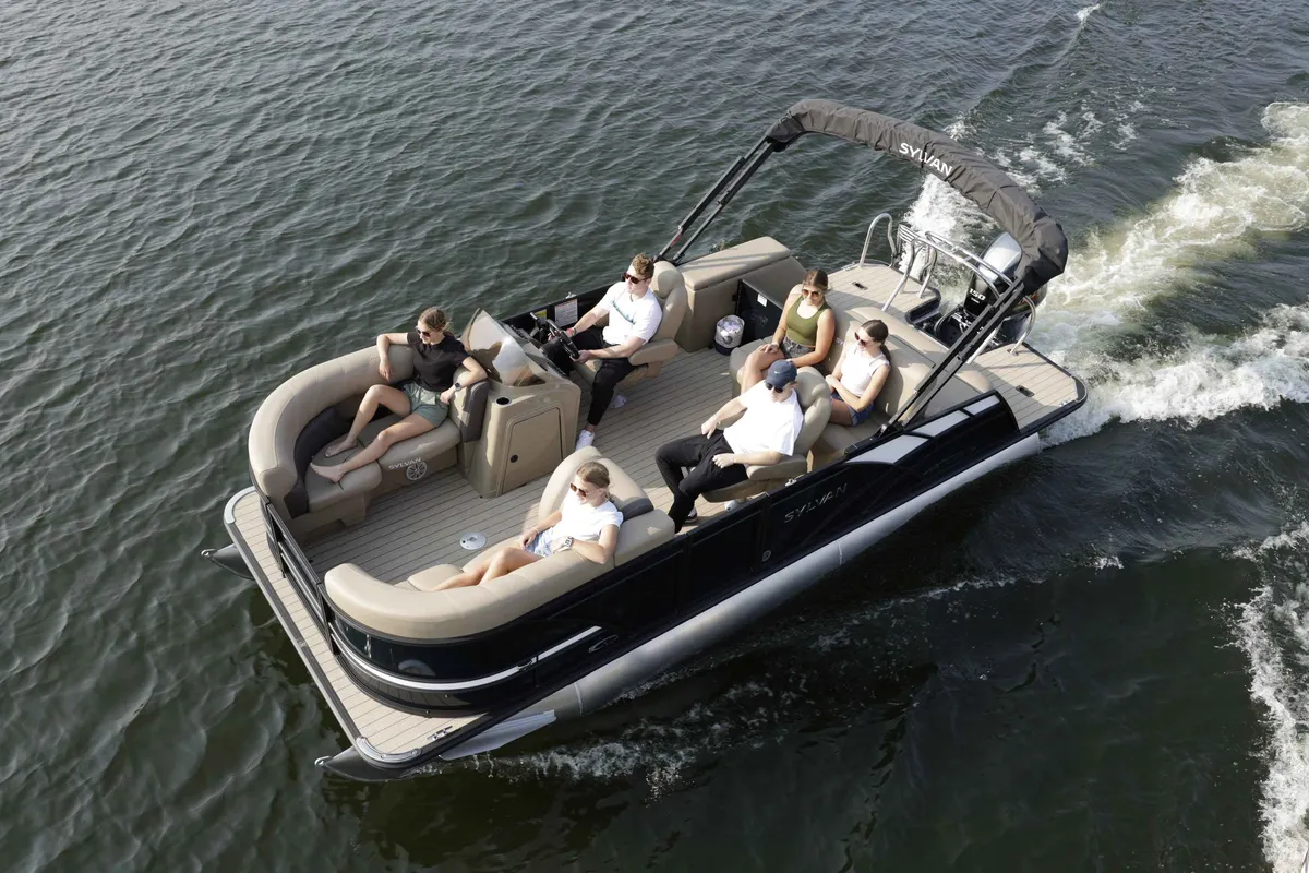 boat-carouselImage-image