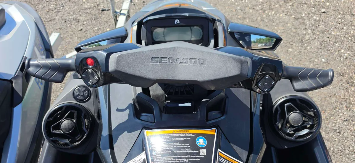 2021 Sea-doo 300-GTX LIMITED PAIR