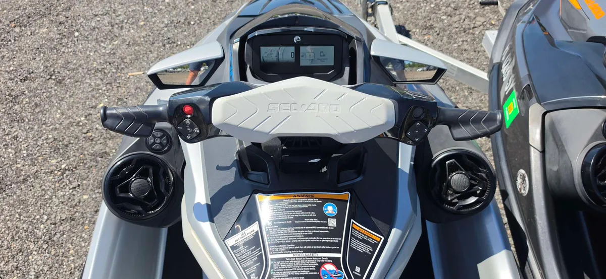 2021 Sea-doo 300-GTX LIMITED PAIR