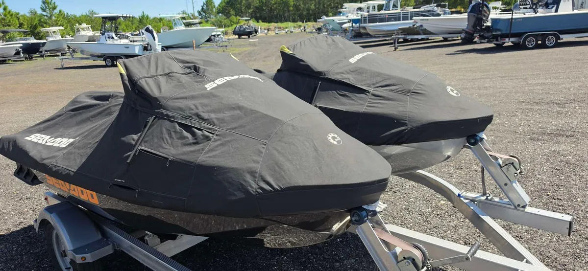 2021 Sea-doo 300-GTX LIMITED PAIR