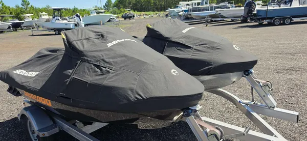 2021 Sea-doo 300-GTX LIMITED PAIR