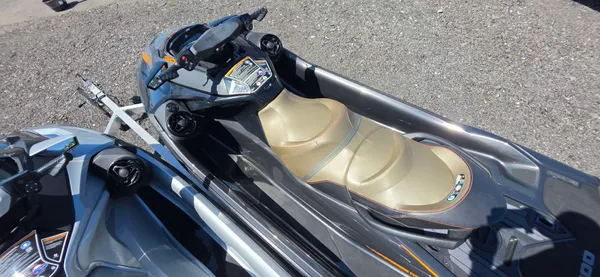 2021 Sea-doo 300-GTX LIMITED PAIR