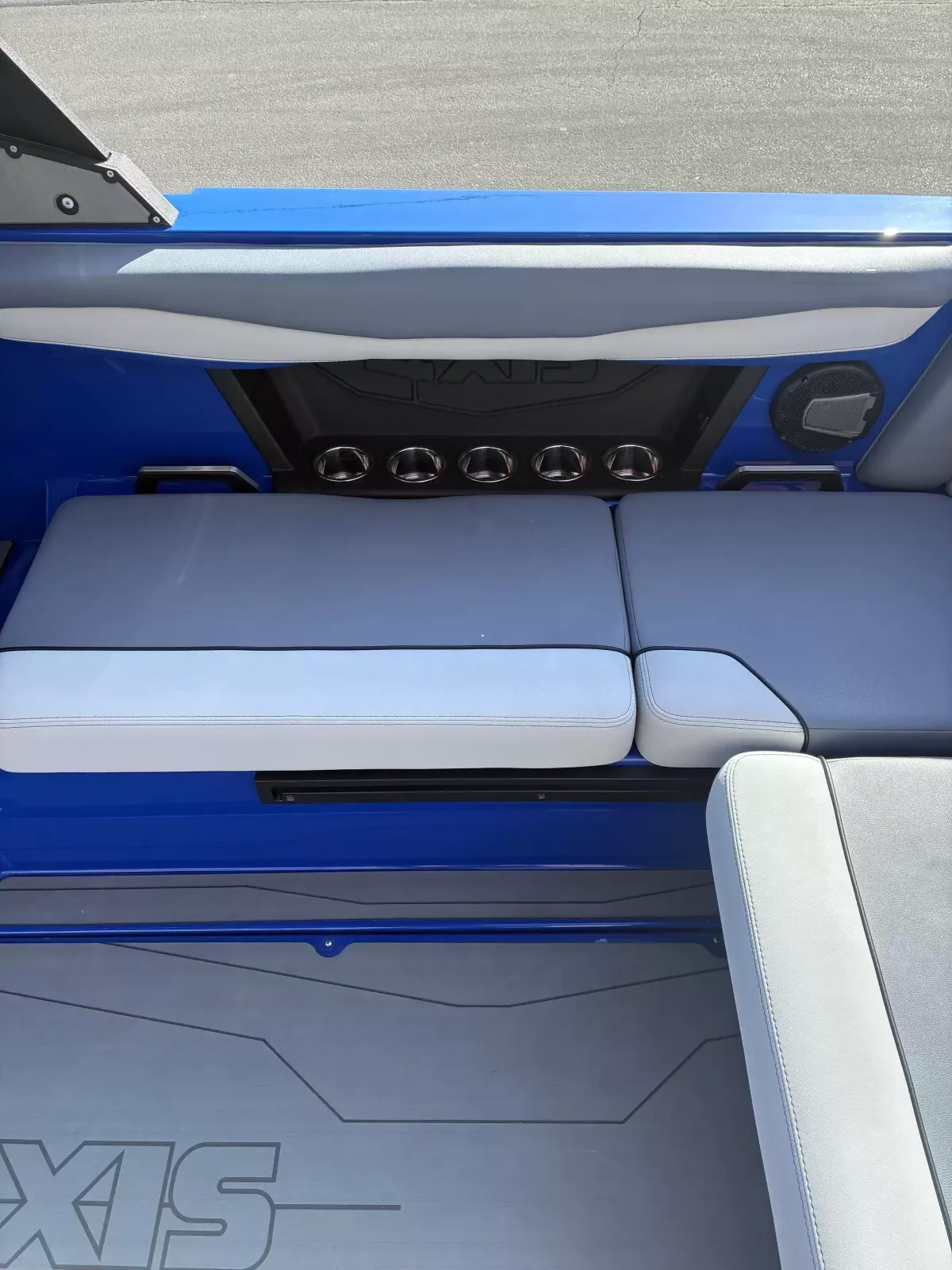 2024 Axis A225-25