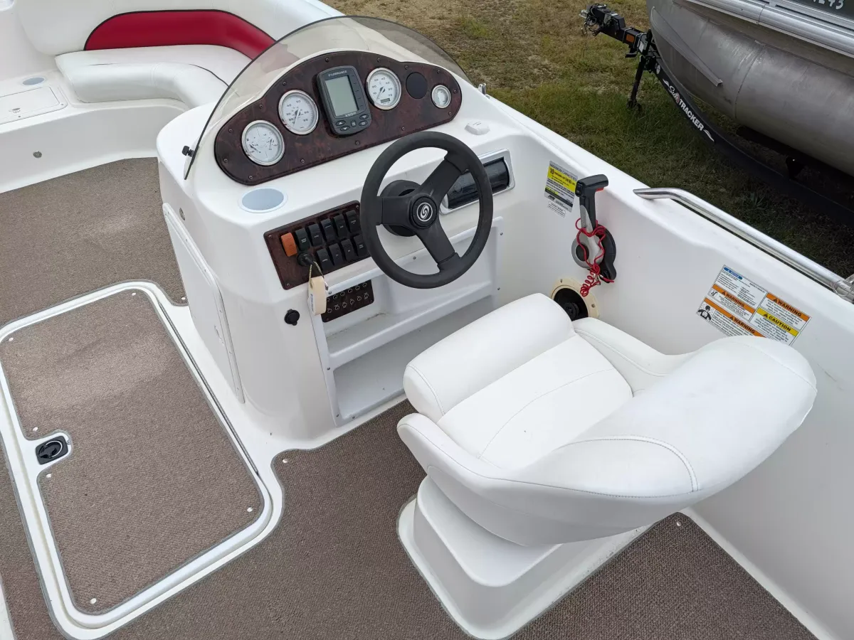 boat-carouselImage-image