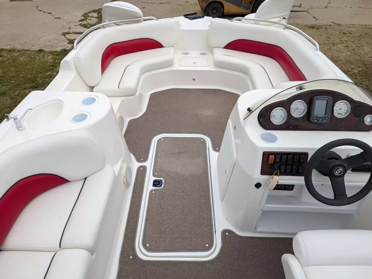 boat-carouselImage-image