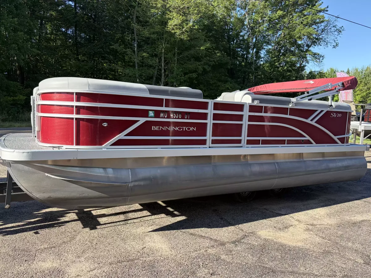 boat-carouselImage-image