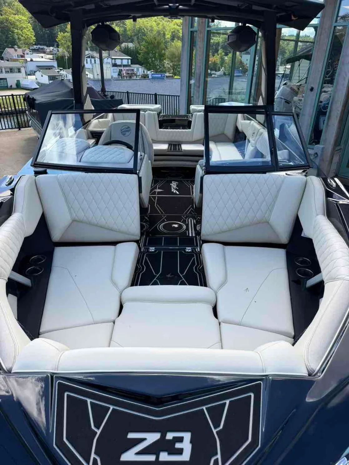 dummy-boat-img