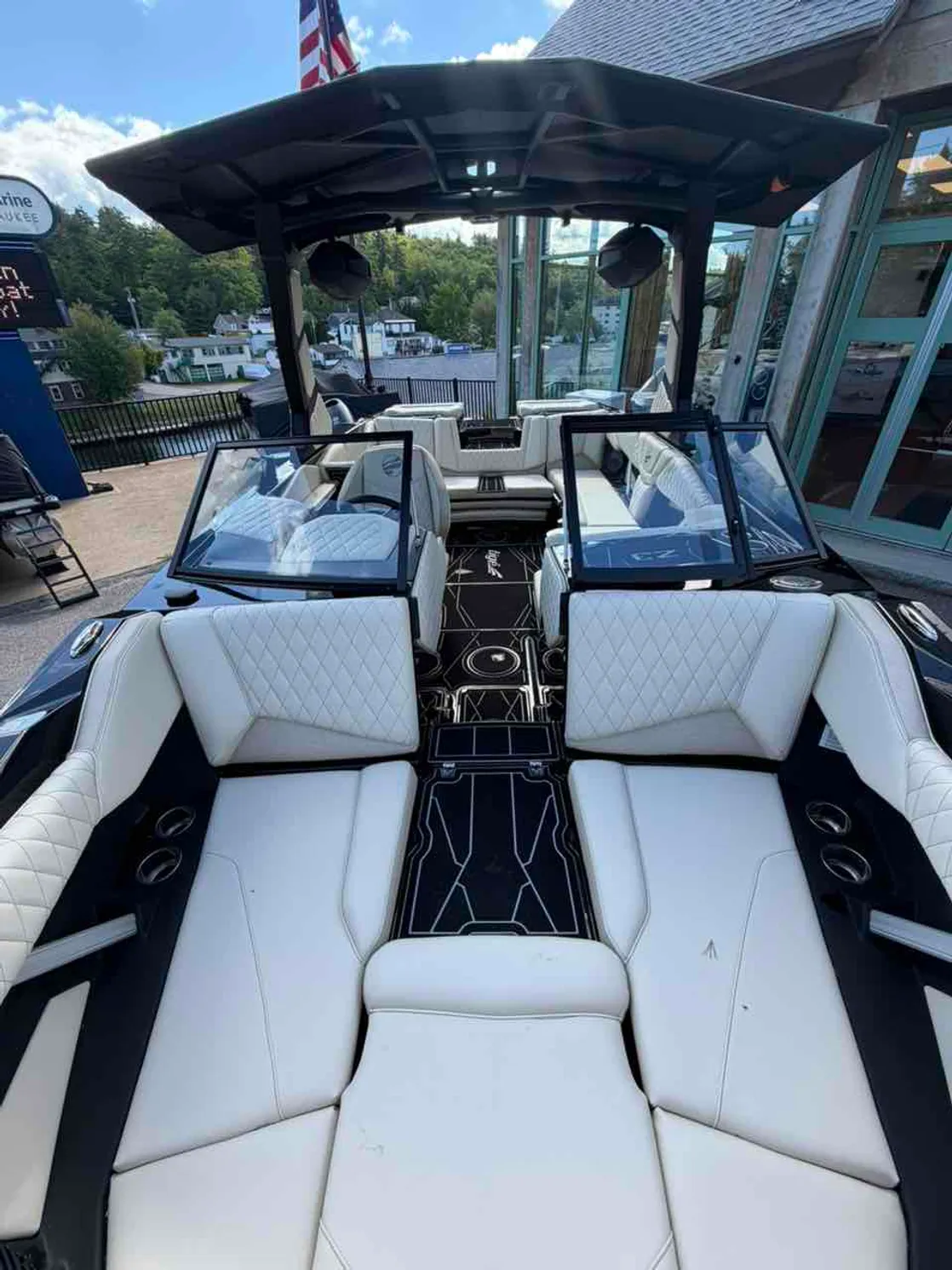 dummy-boat-img