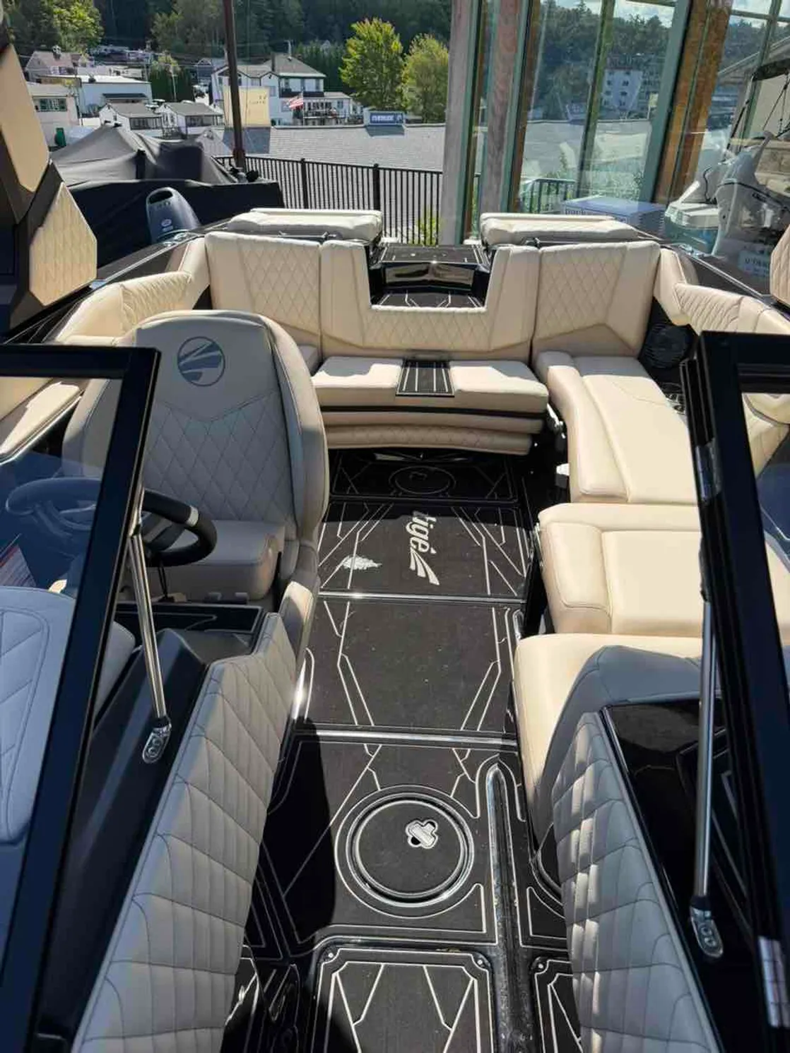 dummy-boat-img