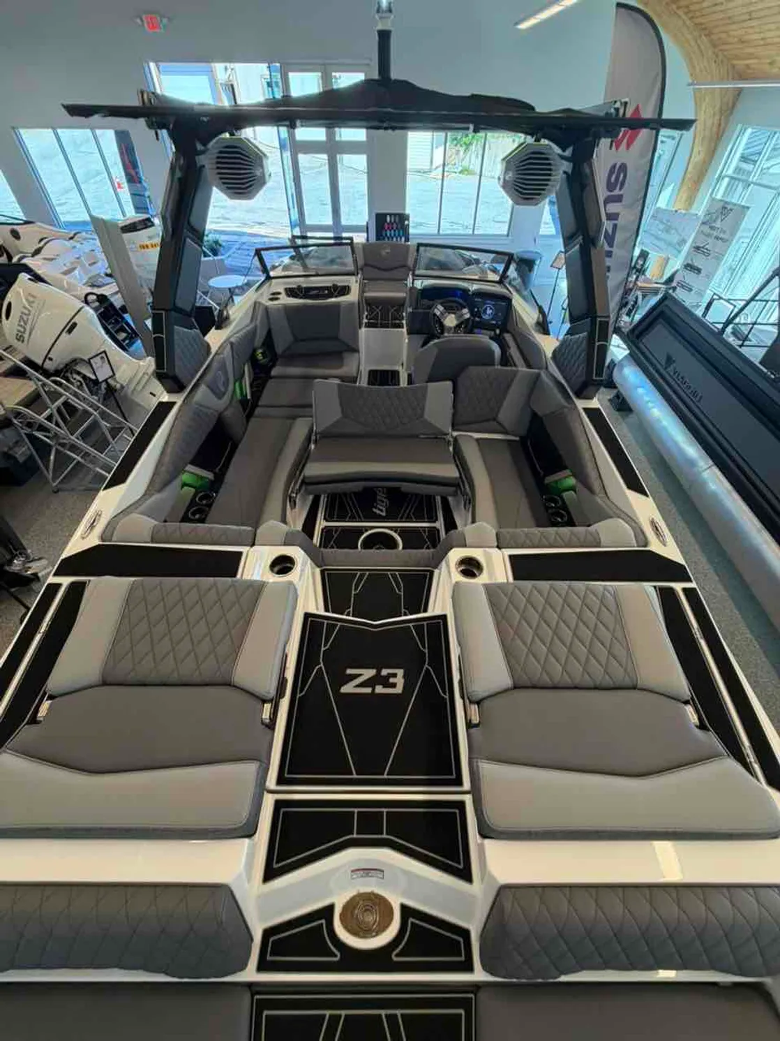 dummy-boat-img