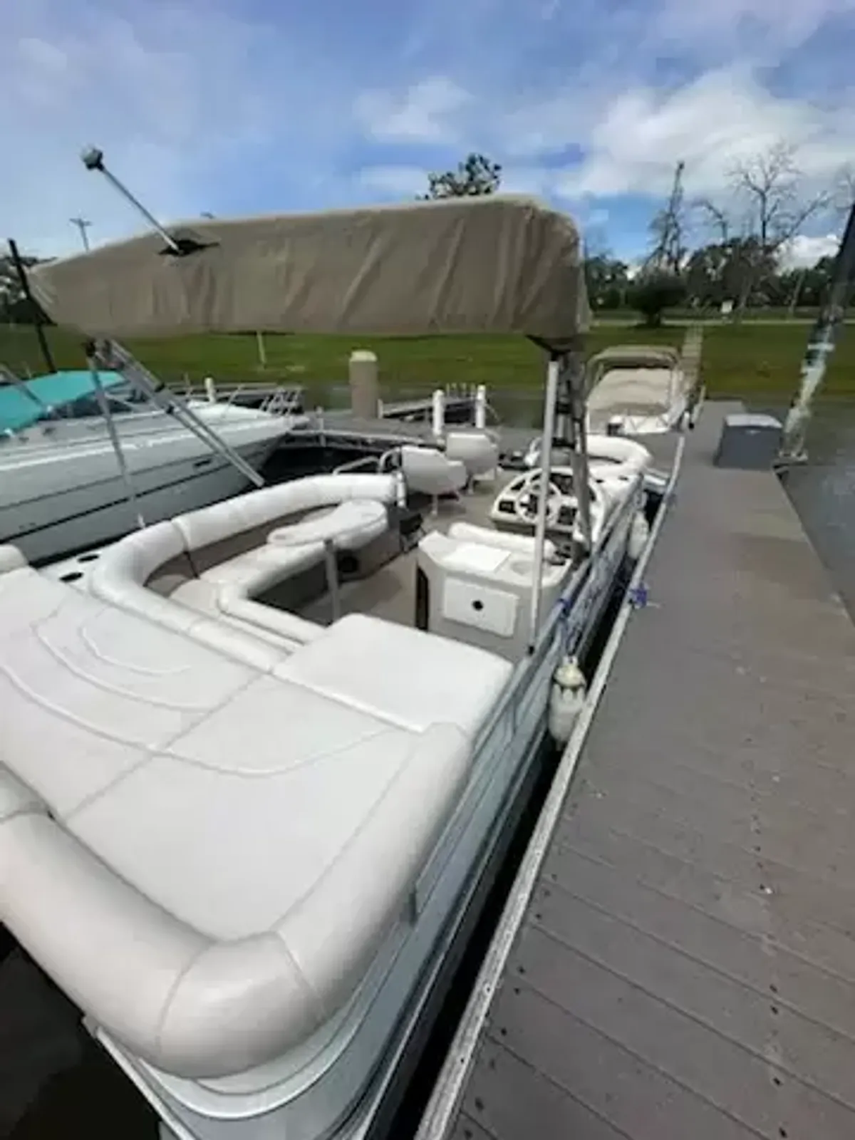 boat-carouselImage-image