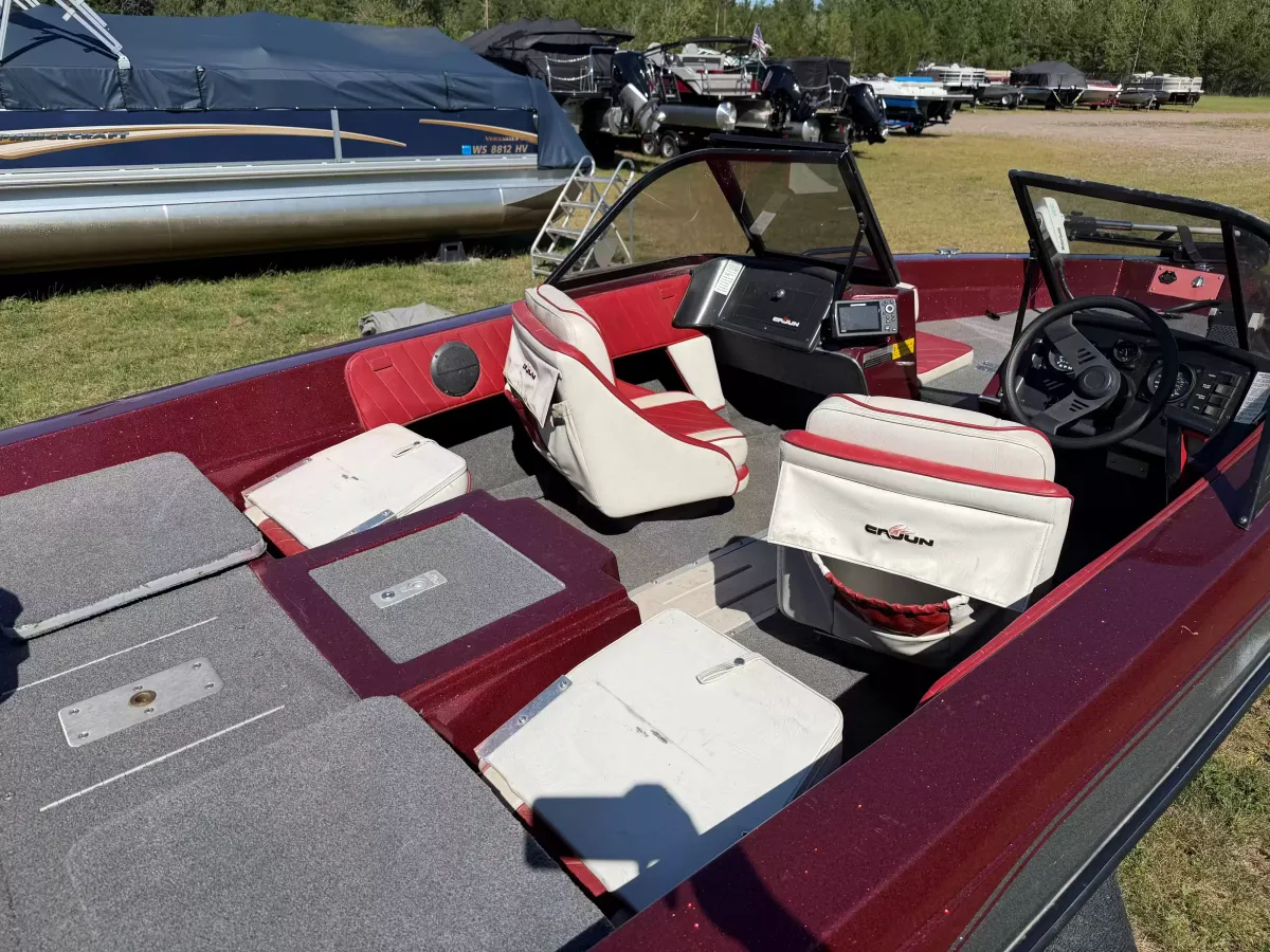 boat-carouselImage-image
