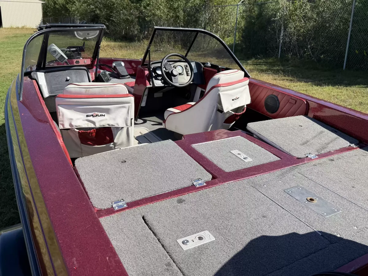 boat-carouselImage-image