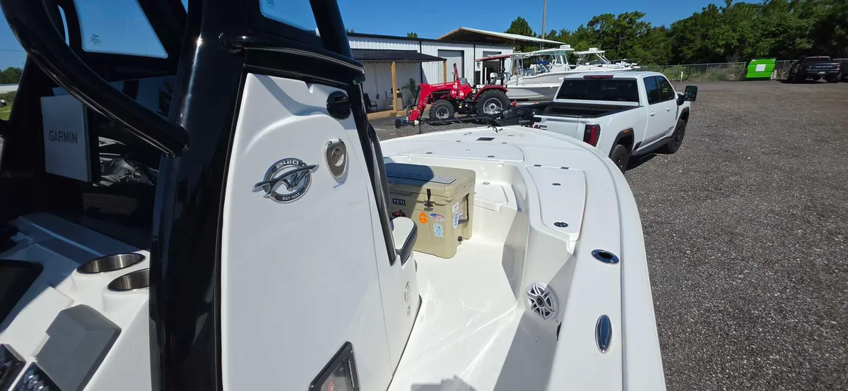 2025 Tidewater 2410 BAY MAX