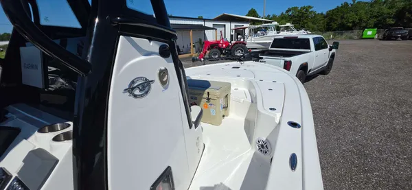 2025 Tidewater 2410 BAY MAX