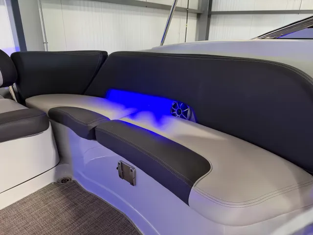 Boat Thumbnail 12