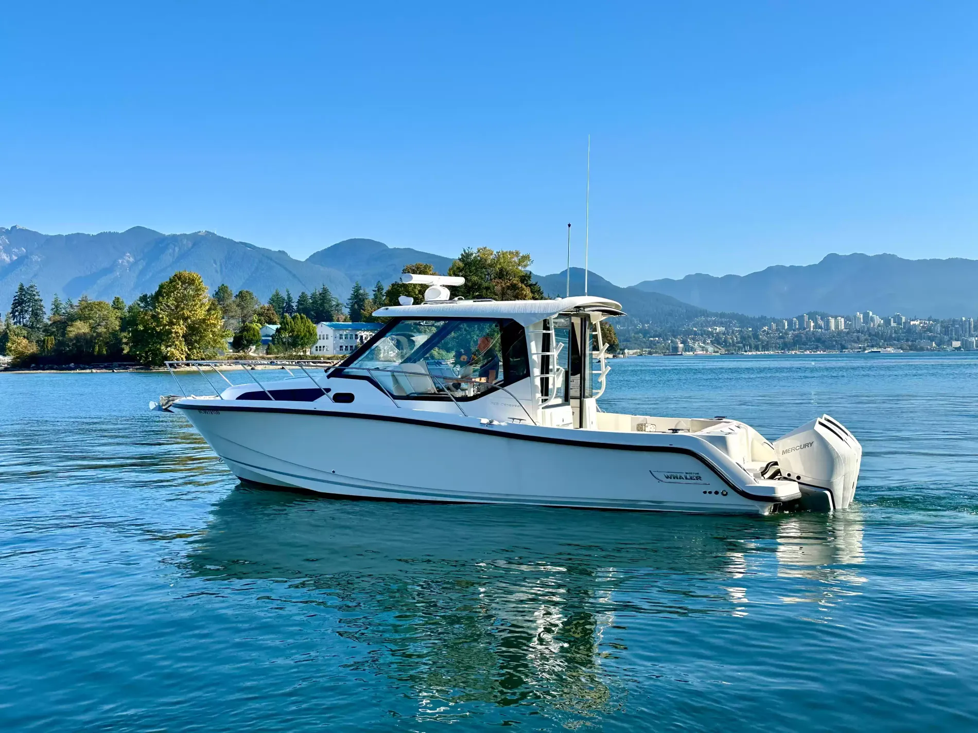 New 2026 Boston whaler 325 Conquest Pilothouse for Sale | Vancouver, BC | M&P Yacht Centre | 68ba029f97b34733670548ec