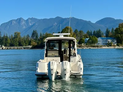 New 2026 Boston whaler 325 Conquest Pilothouse for Sale | Vancouver, BC | M&P Yacht Centre | 68ba029f97b34733670548ec