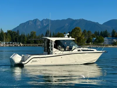 New 2026 Boston whaler 325 Conquest Pilothouse for Sale | Vancouver, BC | M&P Yacht Centre | 68ba029f97b34733670548ec