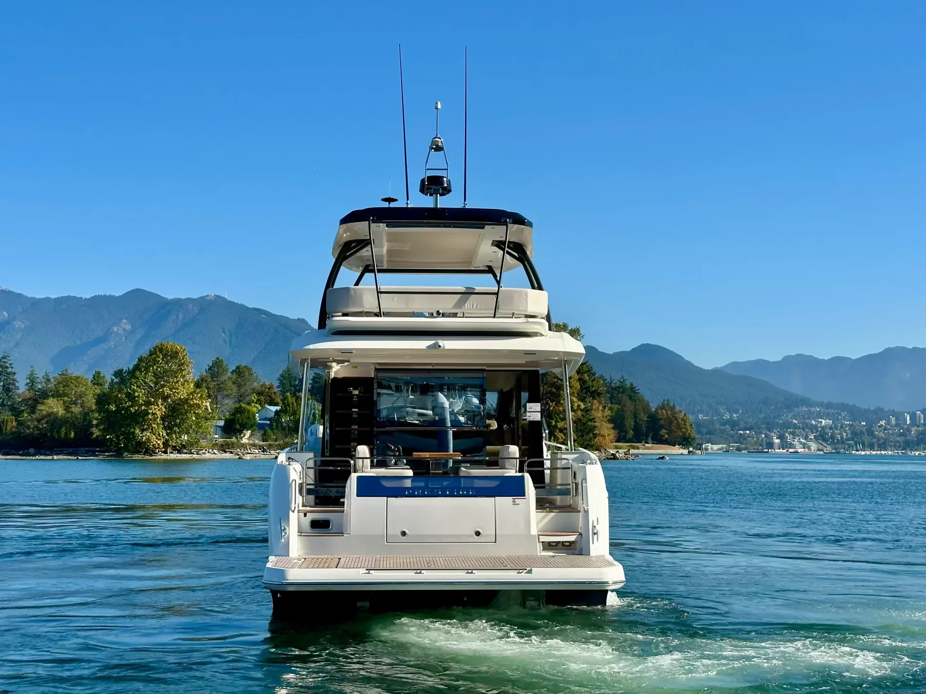 New 2027 Prestige F-Line: F5.7 for Sale | Vancouver, BC | M&P Yacht Centre | 66e9de92a7398bc5ef0e4883