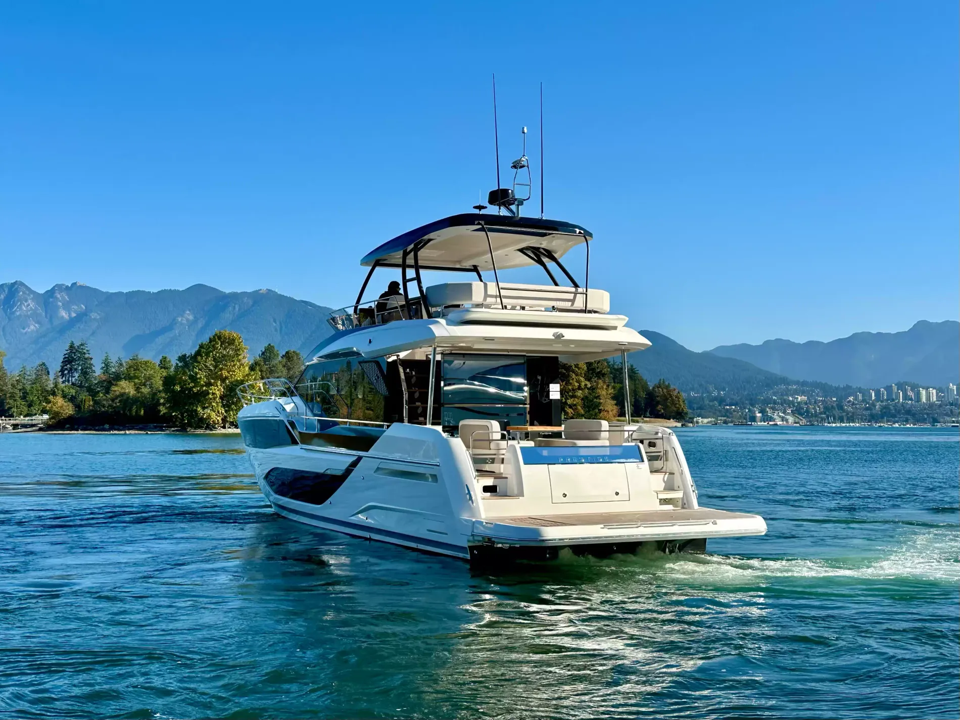 New 2027 Prestige F-Line: F5.7 for Sale | Vancouver, BC | M&P Yacht Centre | 66e9de92a7398bc5ef0e4883