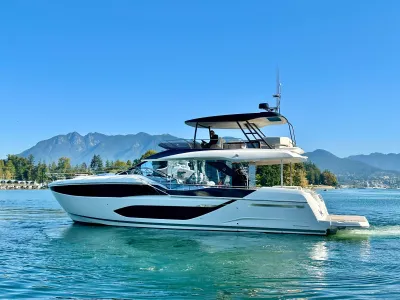 New 2027 Prestige F-Line: F5.7 for Sale | Vancouver, BC | M&P Yacht Centre | 66e9de92a7398bc5ef0e4883