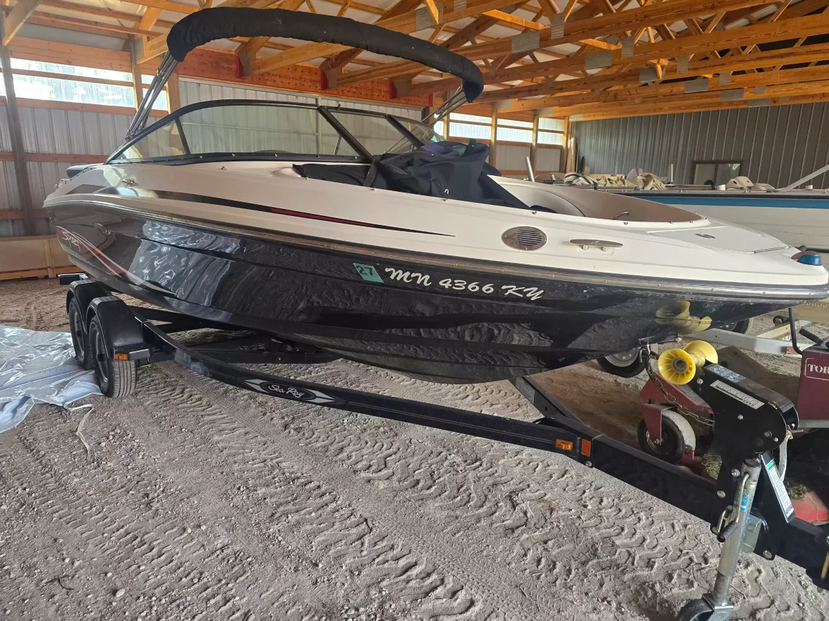 boat-carouselImage-image