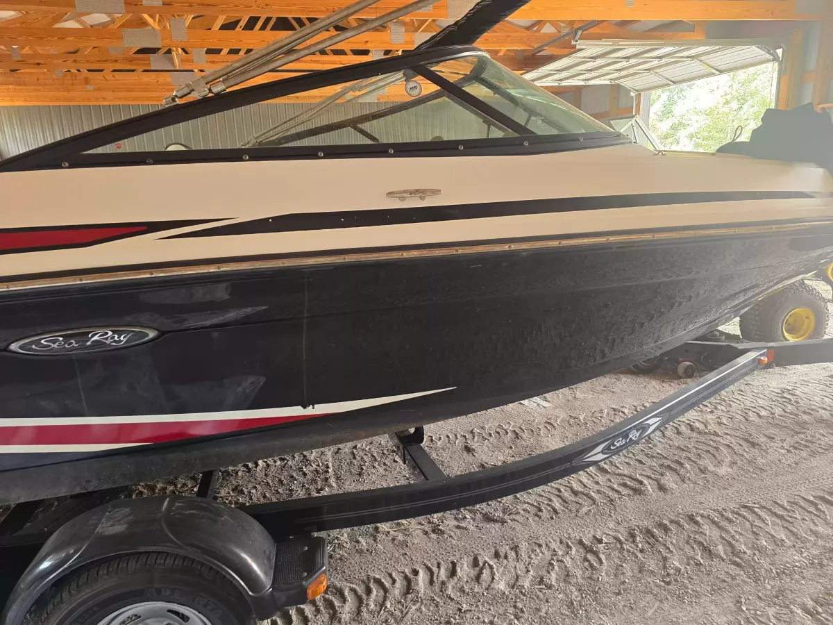 boat-carouselImage-image