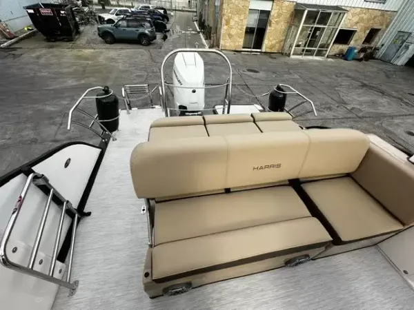 Harris Grand Mariner 250 2023-5