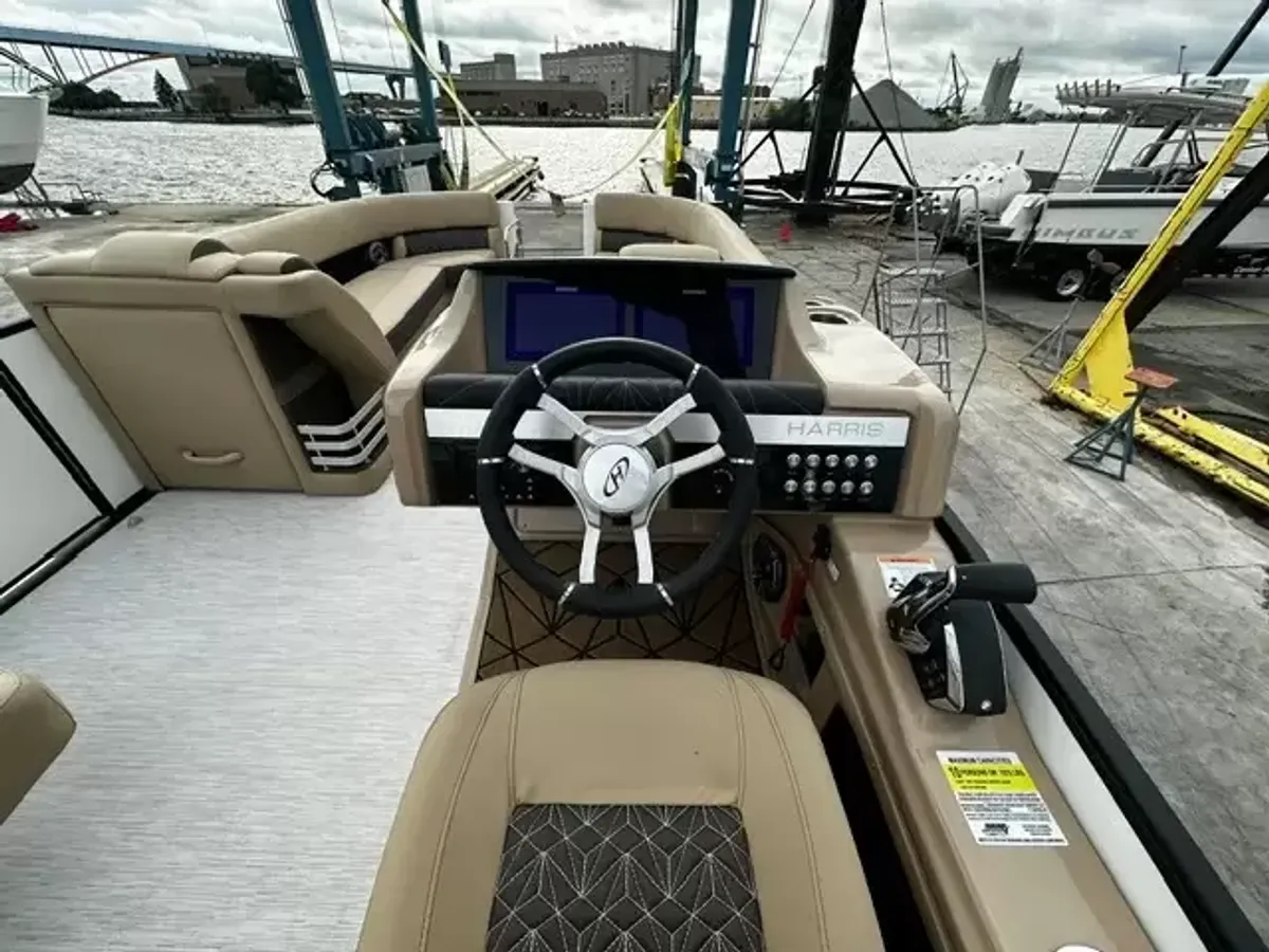 dummy-boat-img