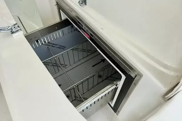 2018 Tiara Yachts 4300 OPEN detail image 14