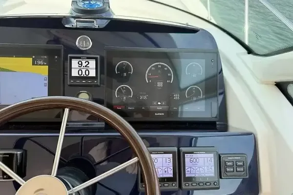 2018 Tiara Yachts 4300 OPEN detail image 22