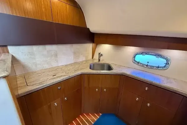 2018 Tiara Yachts 4300 OPEN detail image 34