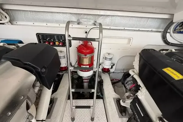 2018 Tiara Yachts 4300 OPEN detail image 54