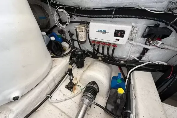 2018 Tiara Yachts 4300 OPEN detail image 67