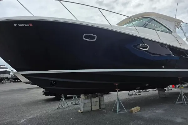 2018 Tiara Yachts 4300 OPEN detail image 82
