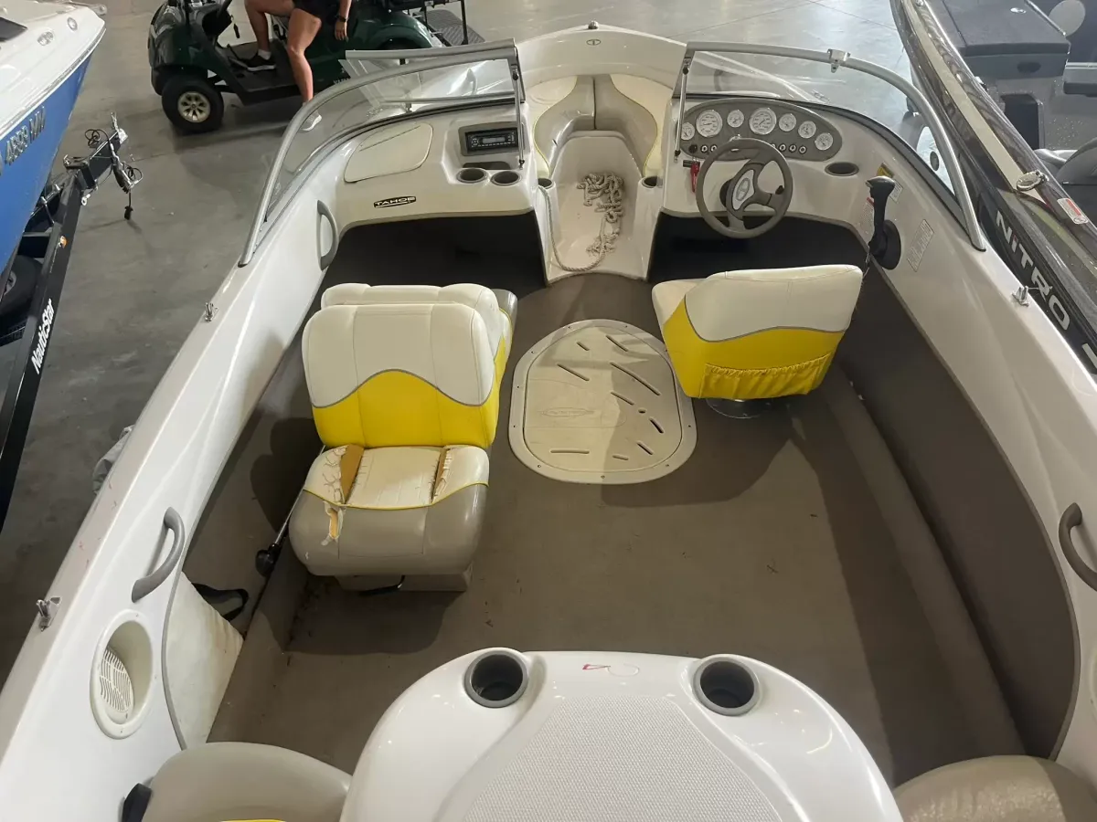 boat-carouselImage-image